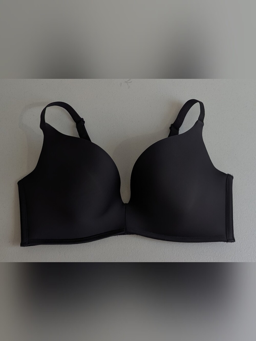 Maidenform black bra, 38C